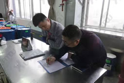 華謀咨詢為某（化學原料制品制造業）公司進行QCC推進輔導