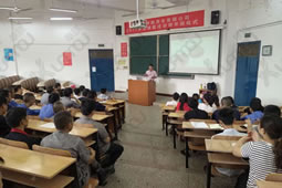 華謀咨詢?yōu)槟常ㄆ湫袠I(yè)）公司對(duì)中基層管理人員進(jìn)行6S基礎(chǔ)知識(shí)測試